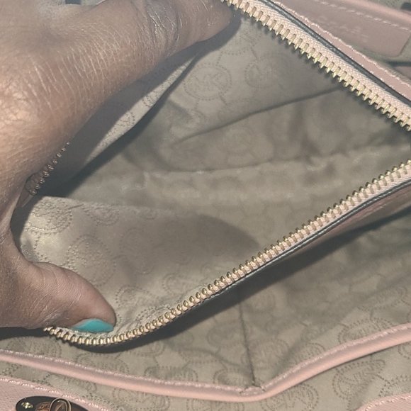 Michael Kors Handbag - Picture 12 of 12